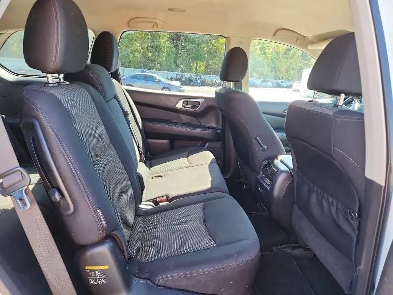 2019 NISSAN PATHFINDER SV  