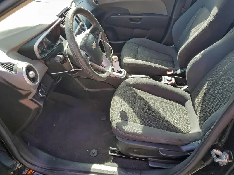 2017 CHEVROLET SONIC LT  