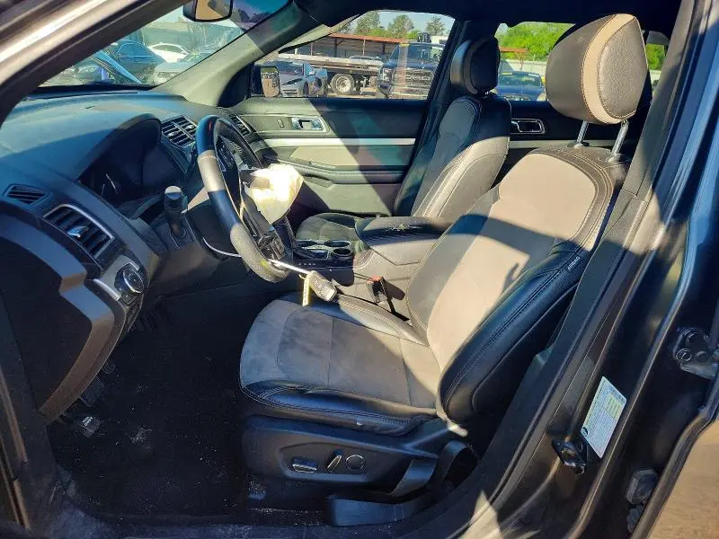 2017 FORD EXPLORER XLT  