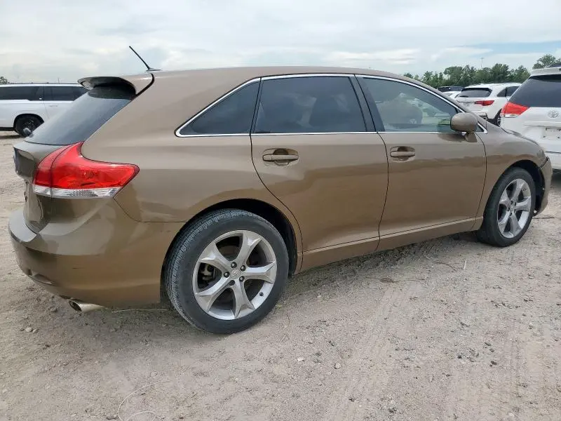 2010 TOYOTA VENZA   