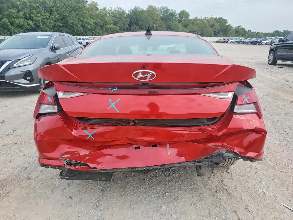 2021 HYUNDAI ELANTRA SE  