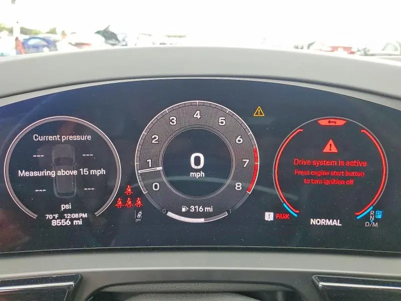 2025 PORSCHE CAYENNE   