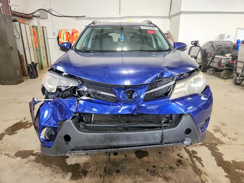 2015 TOYOTA RAV4 LE  