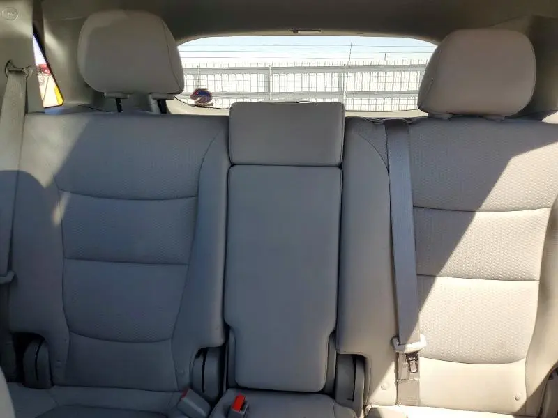 2013 KIA SORENTO LX  