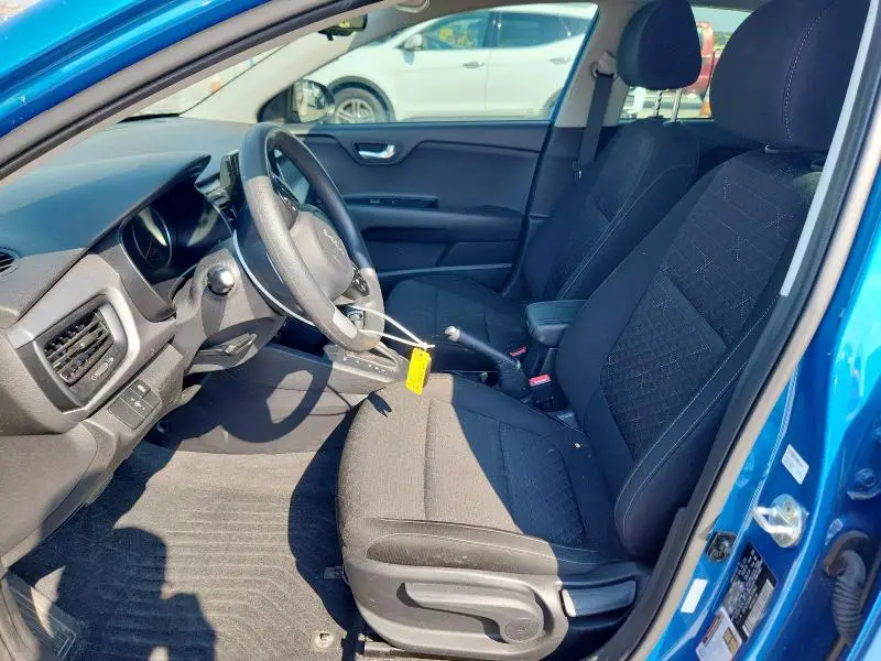 2022 KIA RIO S  