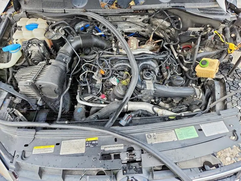 2013 VOLKSWAGEN TOUAREG V6 TDI  