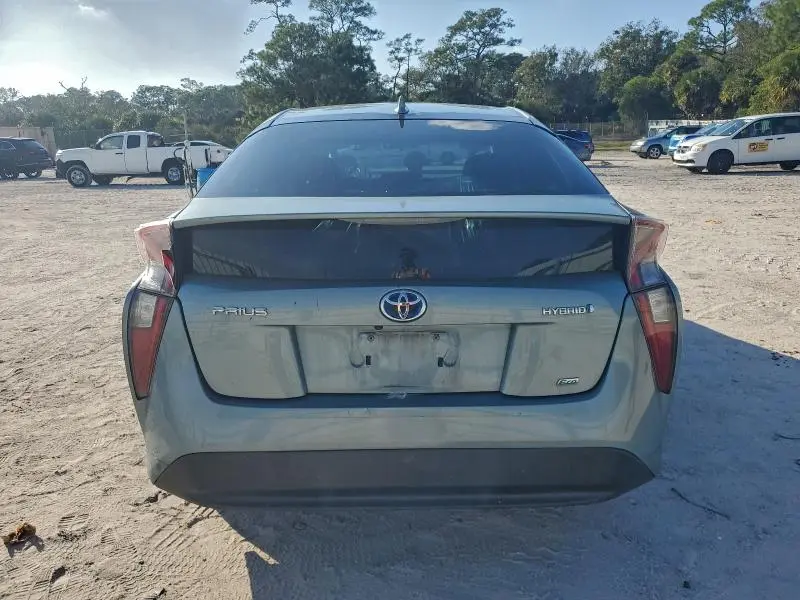 2016 TOYOTA PRIUS   