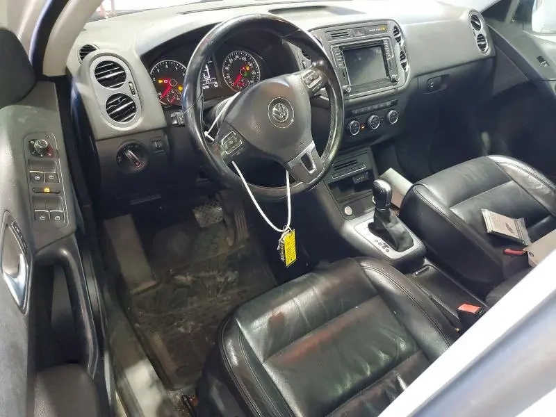 2017 VOLKSWAGEN TIGUAN SPORT  