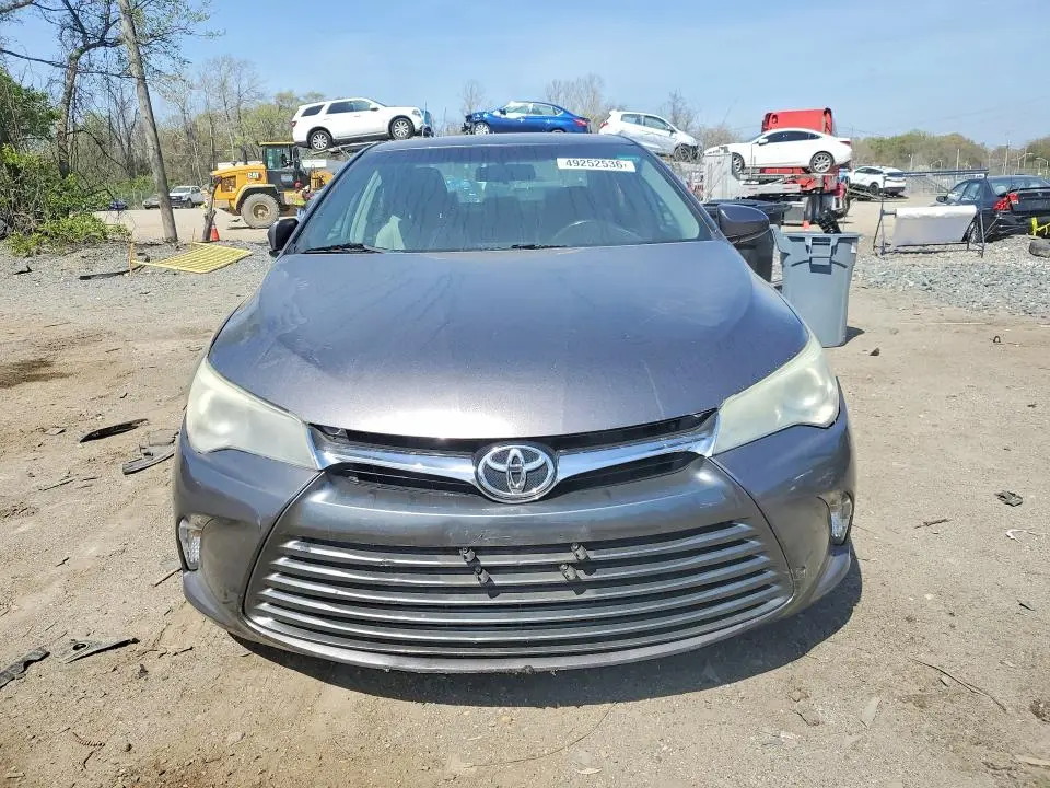 2015 TOYOTA CAMRY LE  