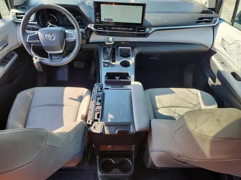 2025  TOYOTA SIE