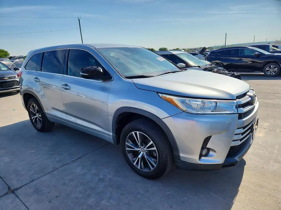 2018 TOYOTA HIGHLANDER LE PLUS  
