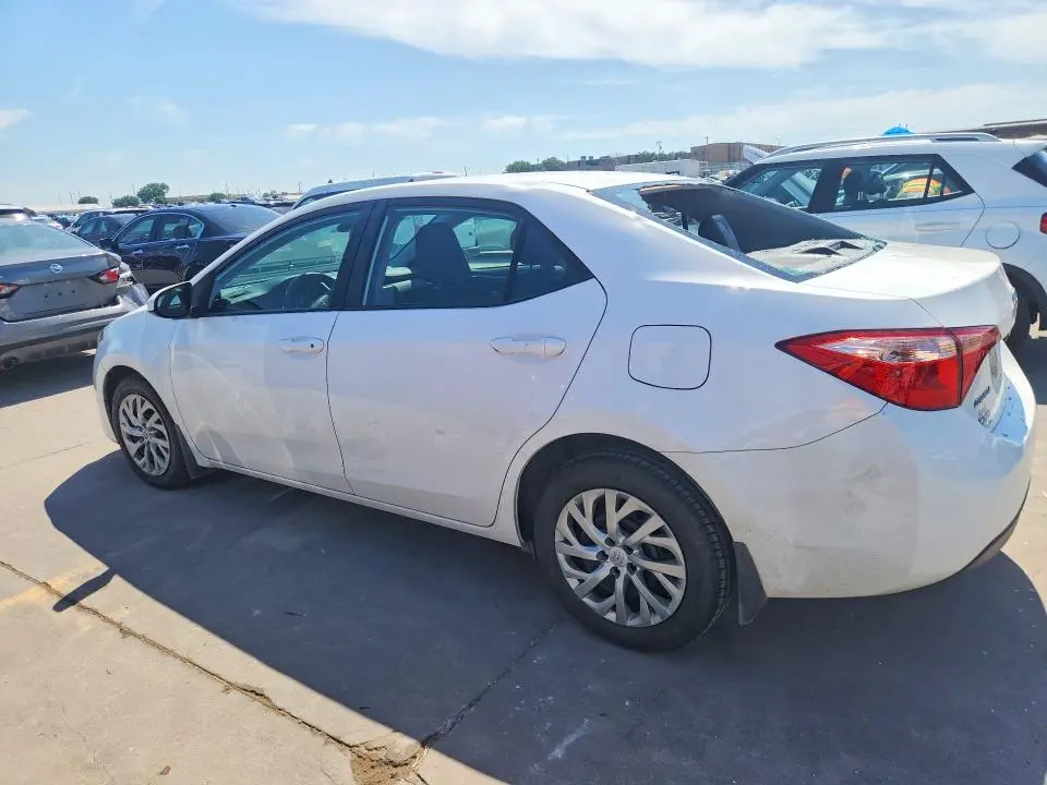 2018 TOYOTA COROLLA LE  