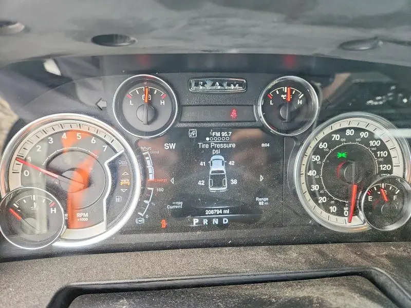 2013 RAM 1500 SLT  