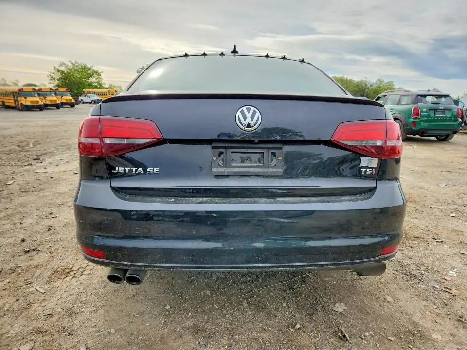 2018 VOLKSWAGEN JETTA SPORT  