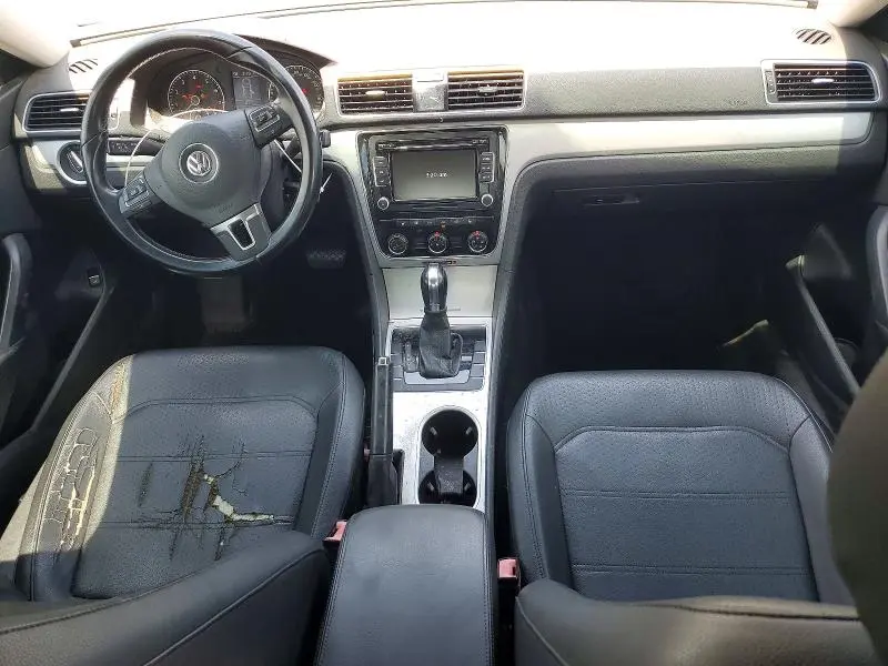 2013 VOLKSWAGEN PASSAT SE  
