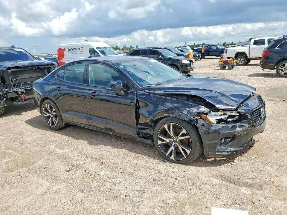 2024 VOLVO S60 PLUS  