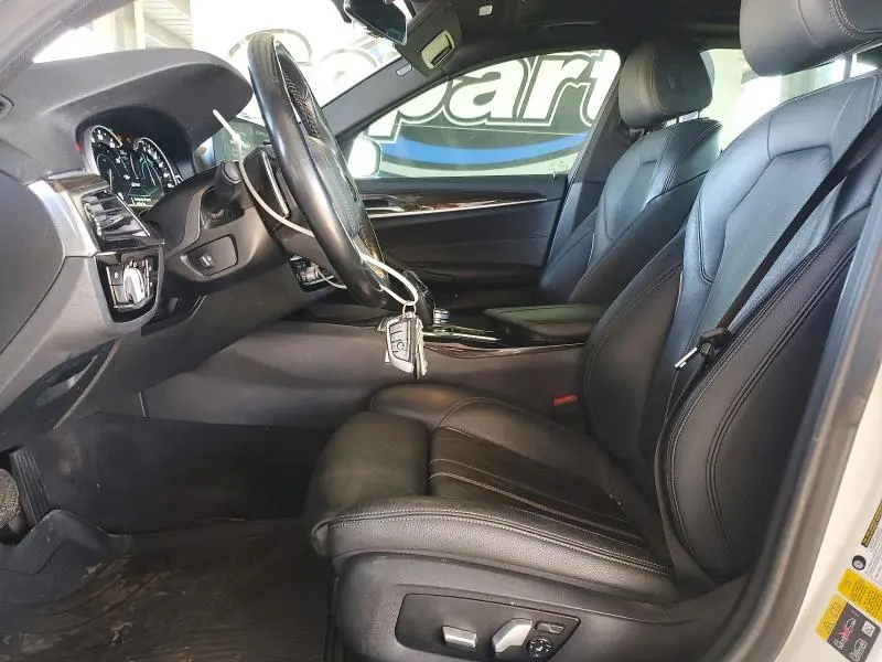 2018 BMW 530XE   