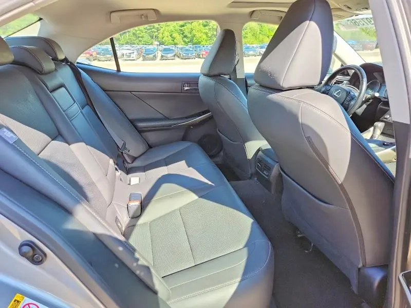 2016 LEXUS IS 300  