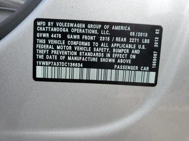 2013 VOLKSWAGEN PASSAT SE  