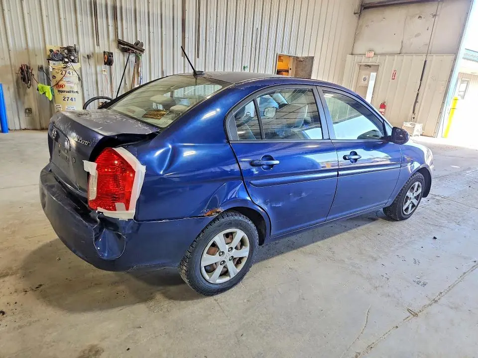 2010 HYUNDAI ACCENT GLS  