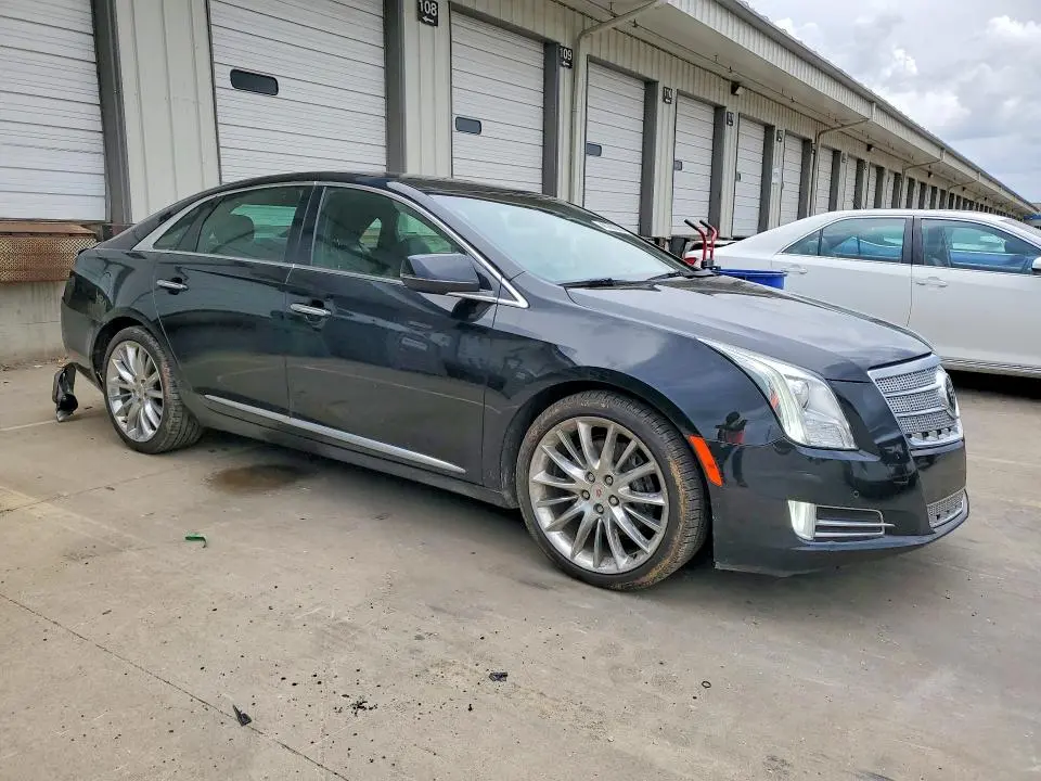 2013 CADILLAC XTS   
