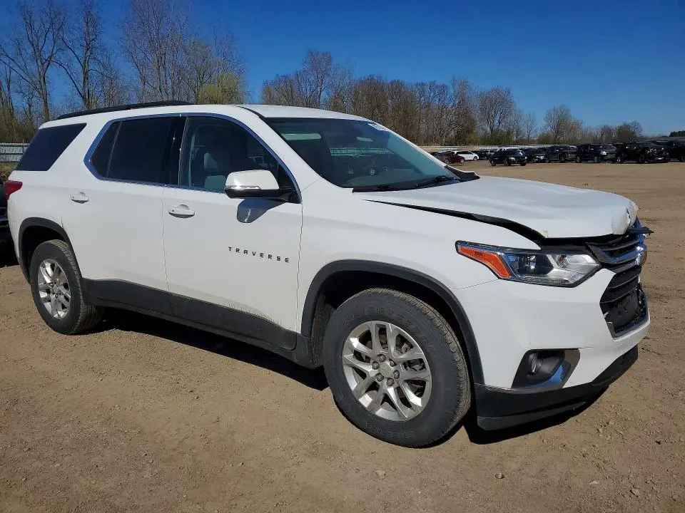 2020 CHEVROLET TRAVERSE LT  