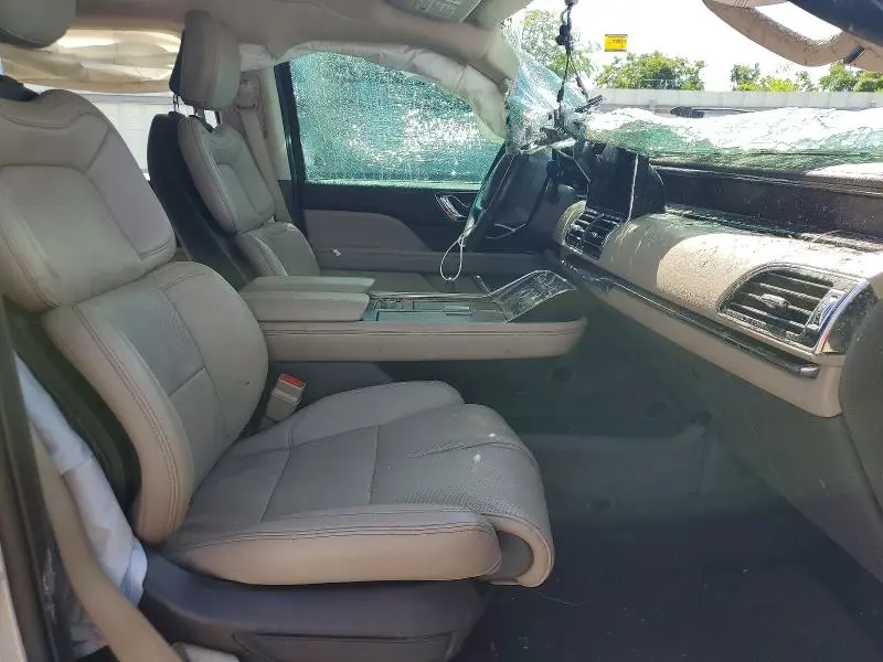 2024 LINCOLN NAVIGATOR   