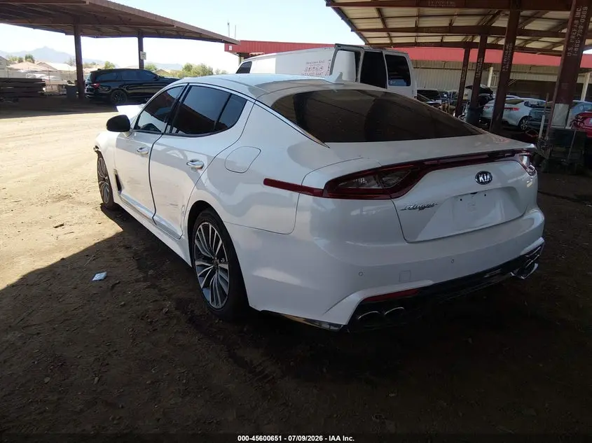 2019 KIA STINGER  