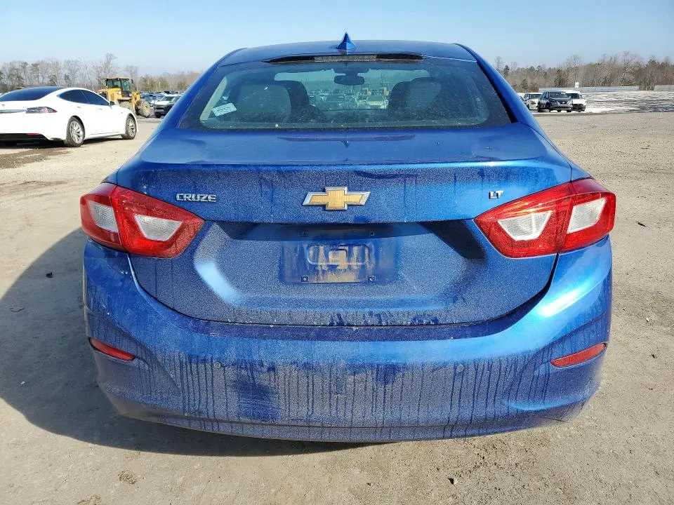 2017 CHEVROLET CRUZE LT  