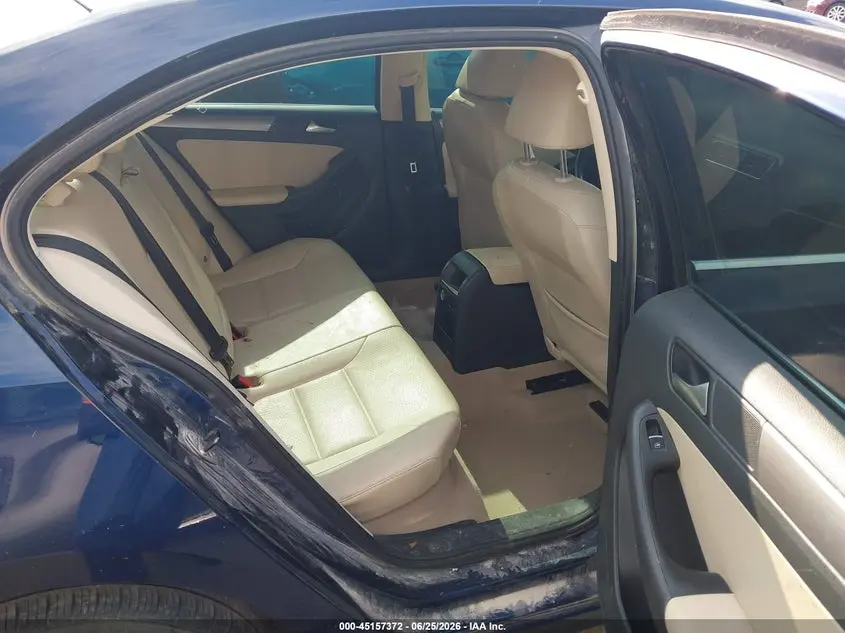 2013 VOLKSWAGEN JETTA 2.0L TDI