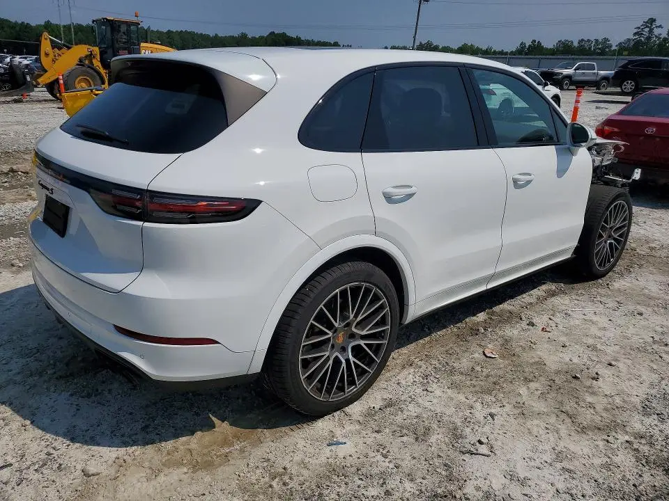 2021 PORSCHE CAYENNE S  
