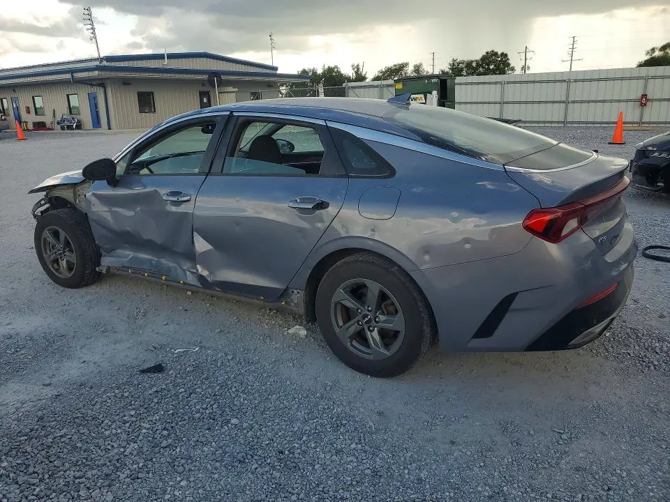 2022 KIA K5 LXS  