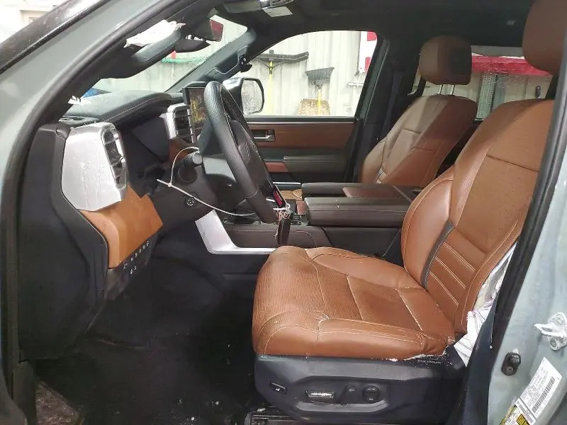 2025 TOYOTA TUNDRA CREWMAX PLATINUM  