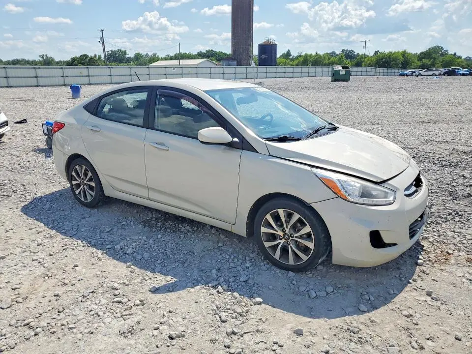 2016 HYUNDAI ACCENT SE  