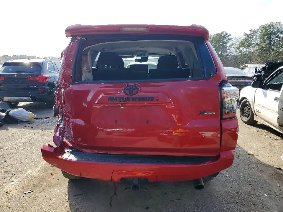 2022 TOYOTA 4RUNNER SR5  