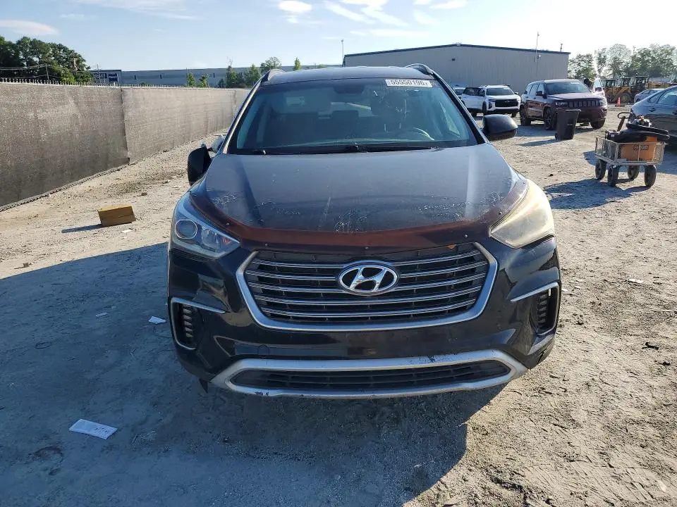 2018 HYUNDAI SANTA FE SE  