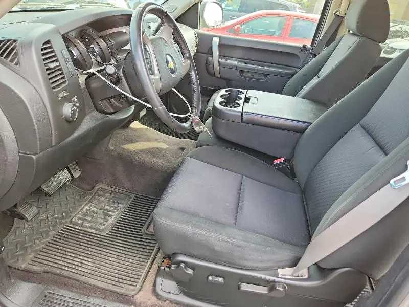 2010 CHEVROLET SILVERADO K1500 LT  