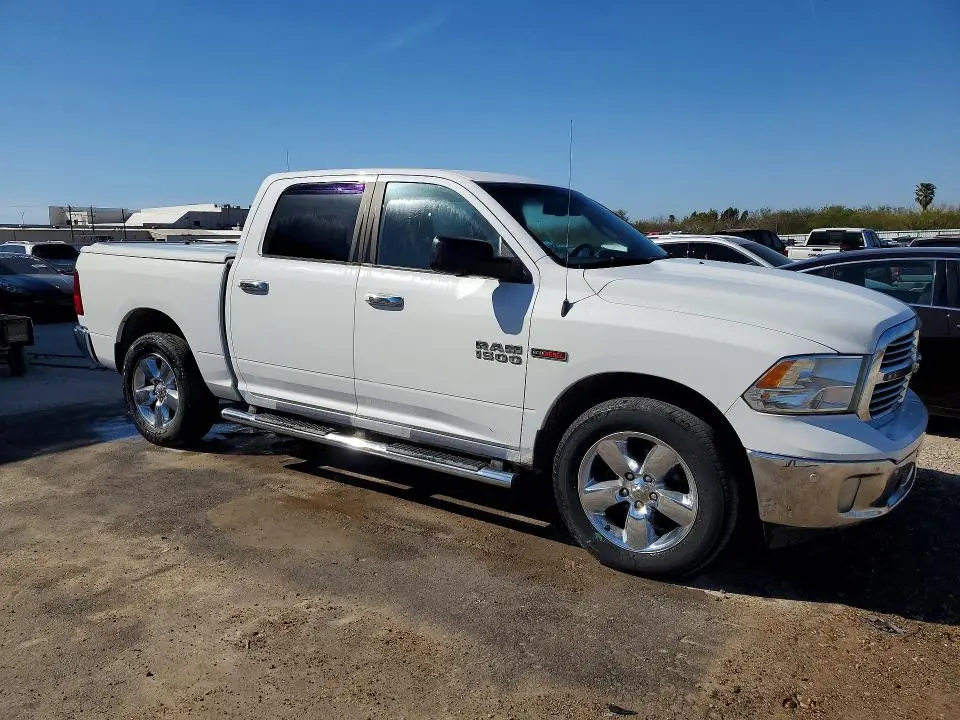 2014 RAM 1500 SLT  