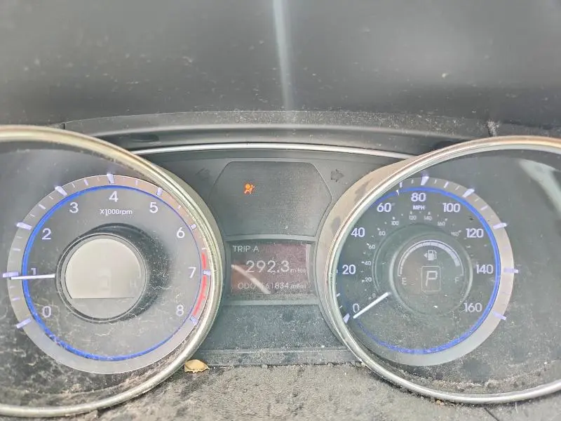 2011 HYUNDAI SONATA GLS  