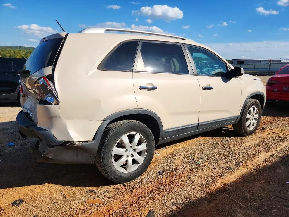 2011 KIA SORENTO   