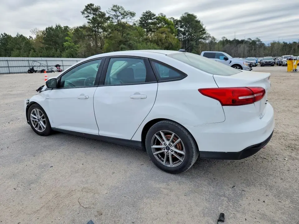 2016 FORD FOCUS SE  