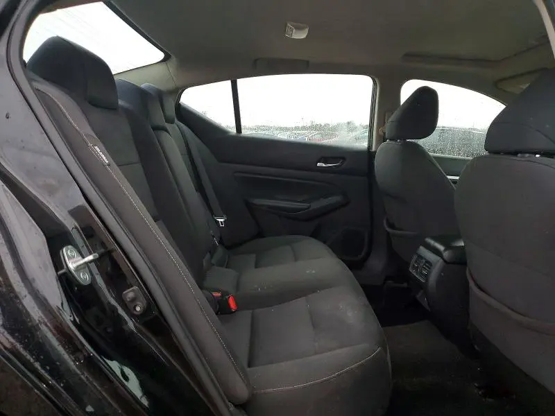 2019 NISSAN ALTIMA SV  