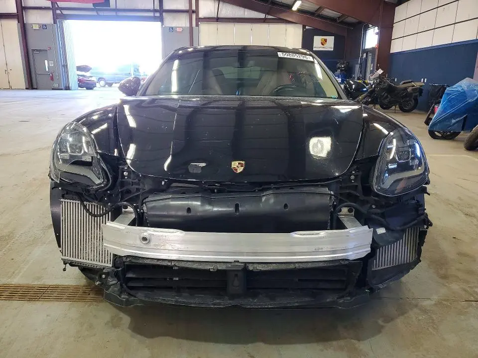 2018 PORSCHE PANAMERA 4 E-HYBRID  