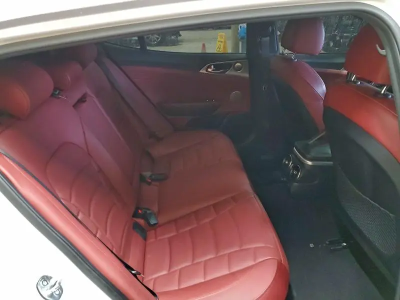 2023 KIA STINGER GT2  