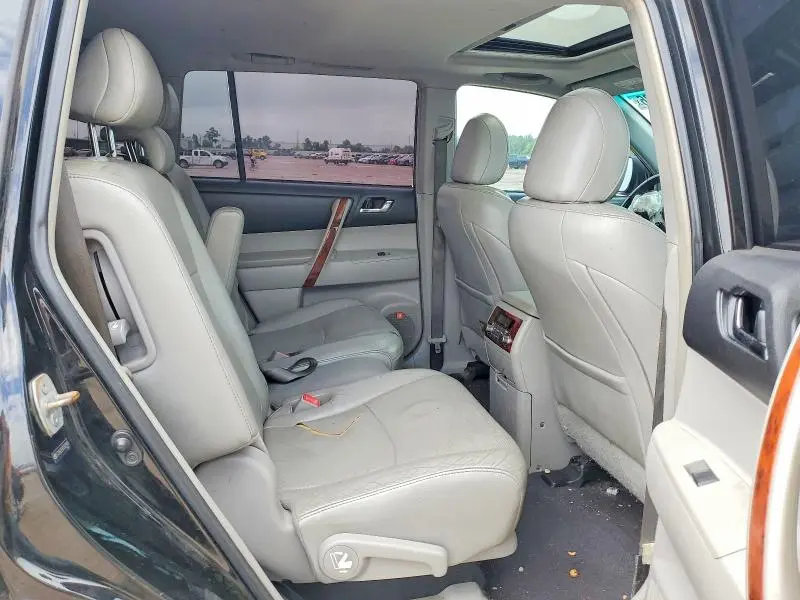 2012 TOYOTA HIGHLANDER LIMITED  