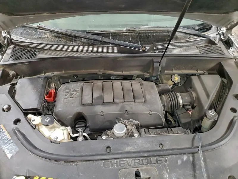 2011 CHEVROLET TRAVERSE LS  