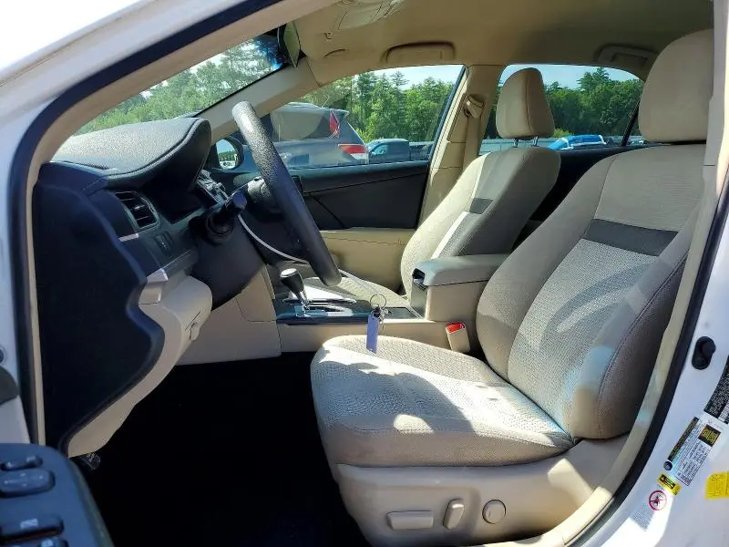 2013 TOYOTA CAMRY LE  