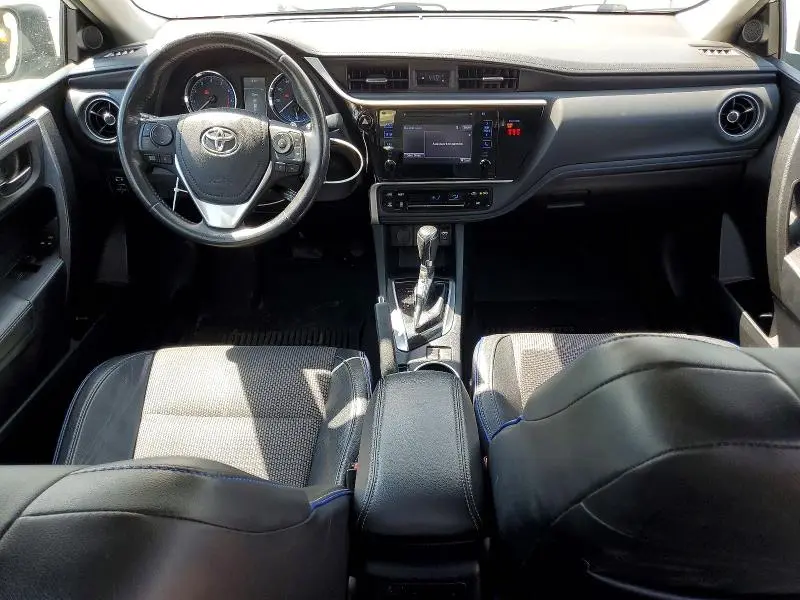 2018 TOYOTA COROLLA SE  