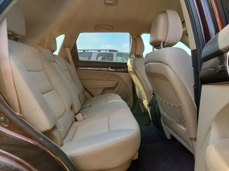2011 KIA SORENTO   