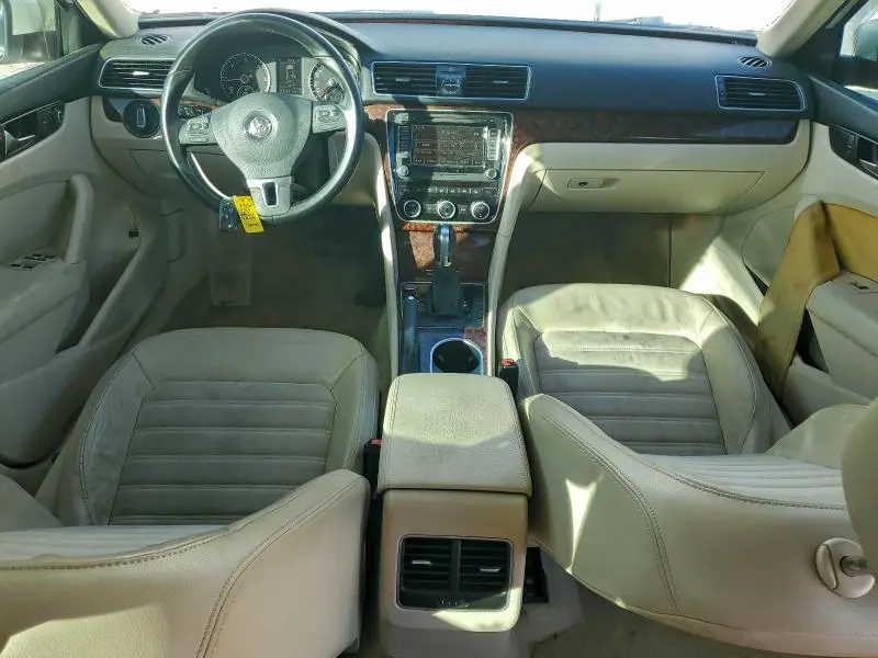 2013 VOLKSWAGEN PASSAT SEL  